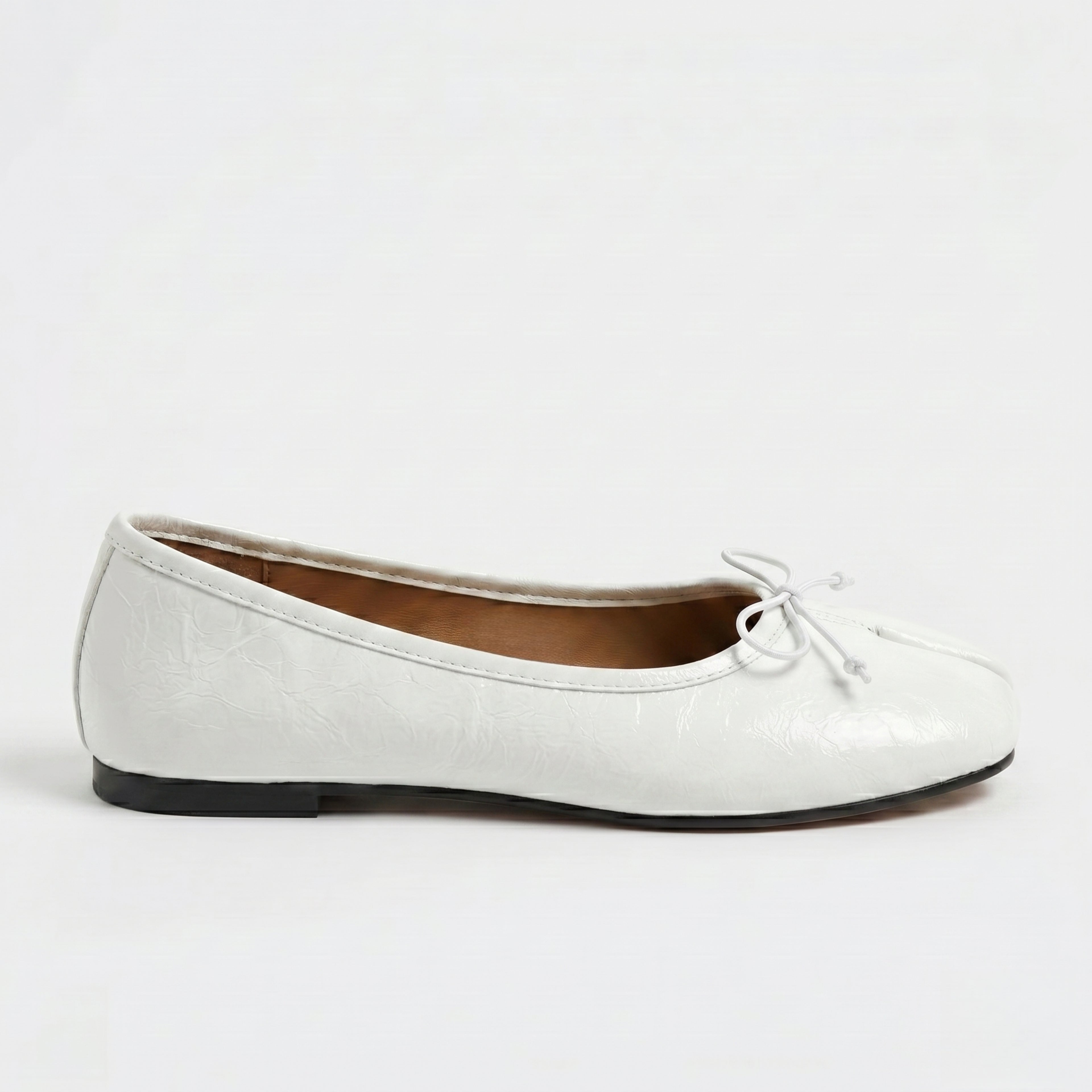 The Dual Stride Minimalist  White Split-Toe Ballet Flats