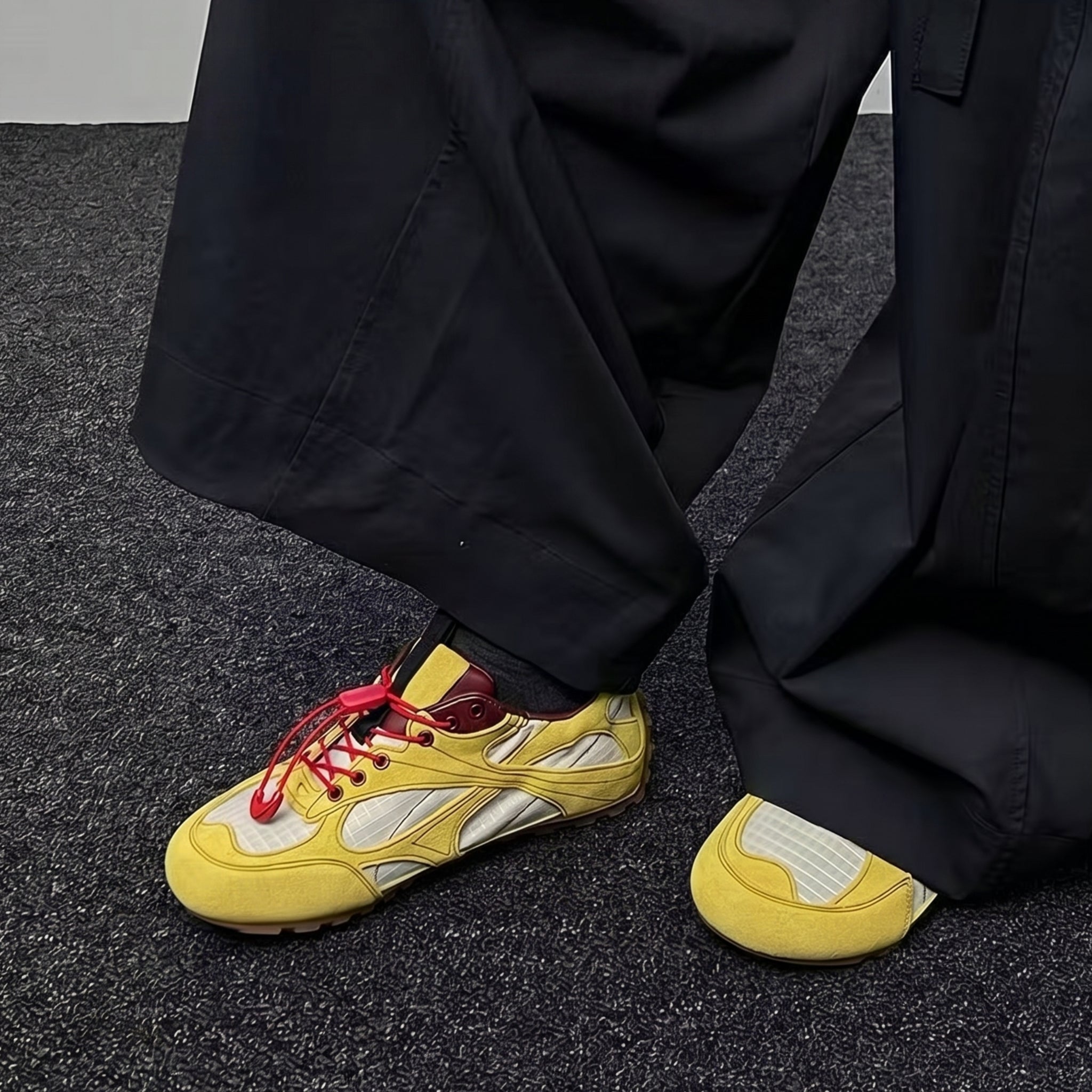 The Dual Stride Women's Yellow Casual Sneakers