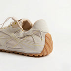 Les baskets décontractées blanches Dual Stride pour femme