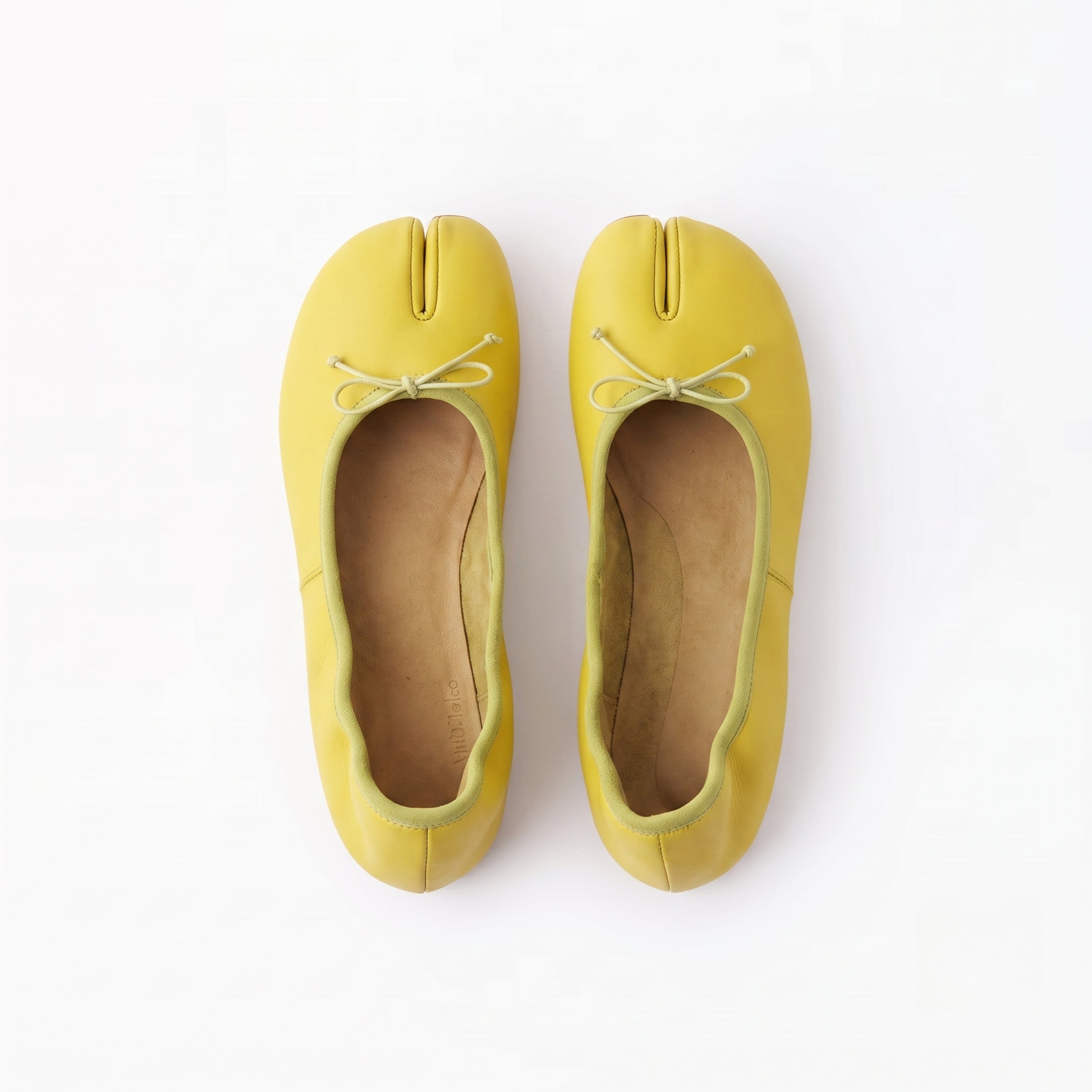 The Dual Stride Women Yellow Tabi Flats