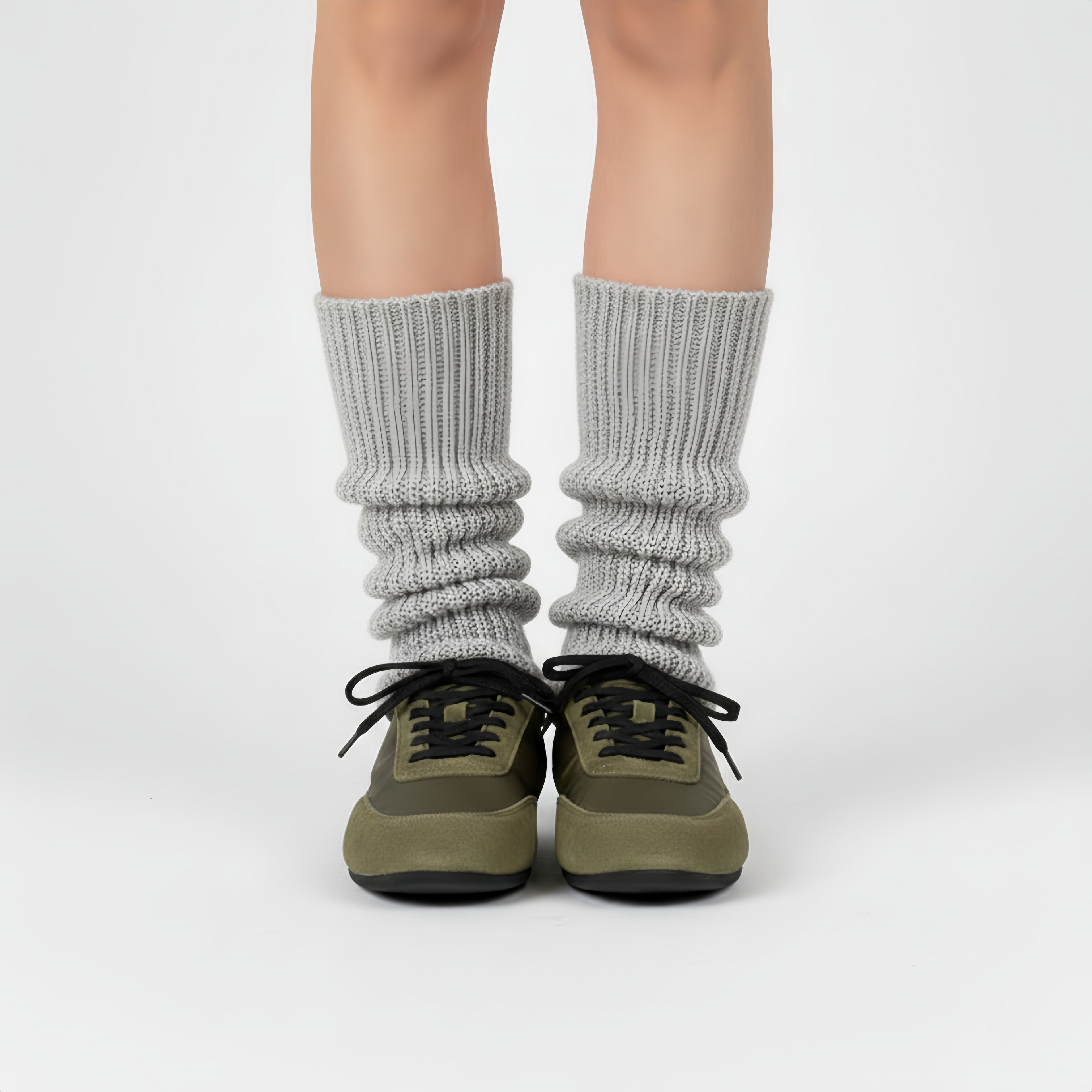 The Dual Stride Women‘s Dark Green Light Flat Sneakers