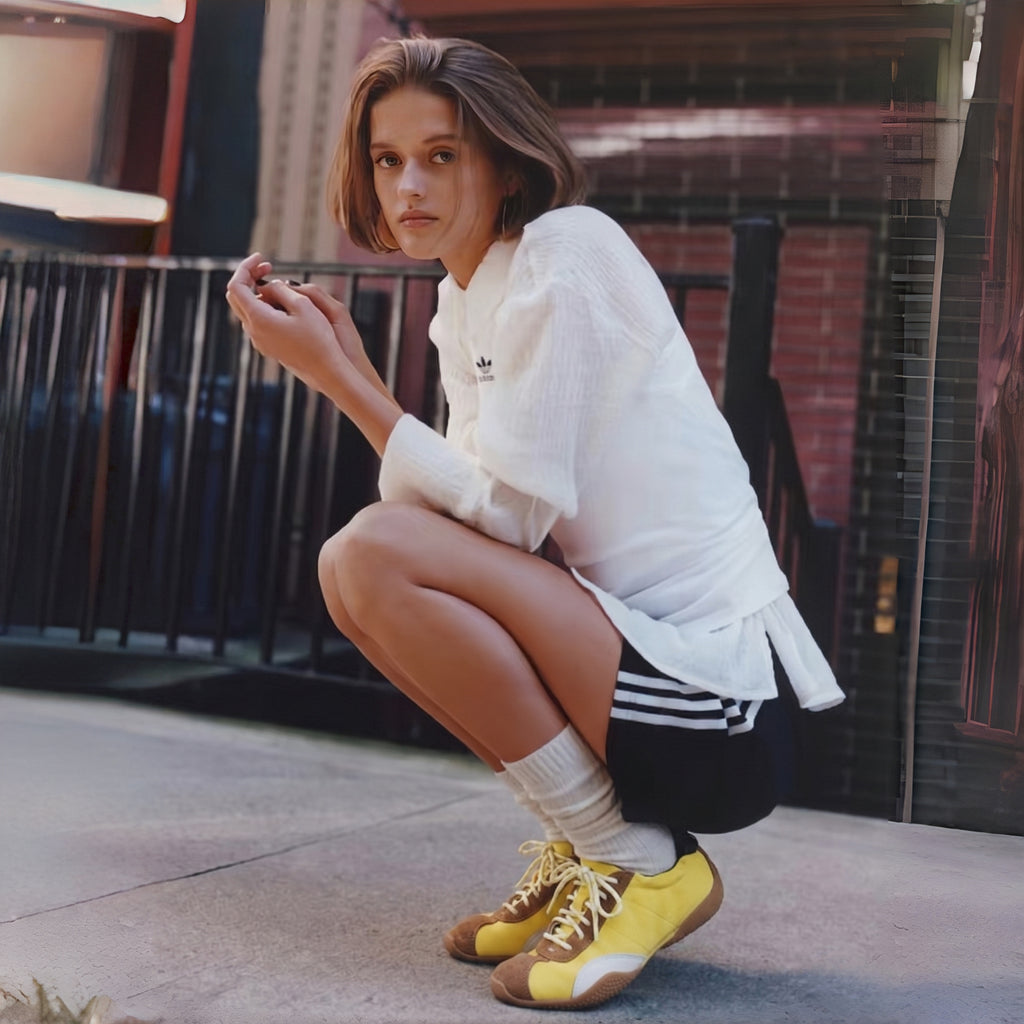 The Dual Stride Yellow Casual Retro Low-Top Sneakers