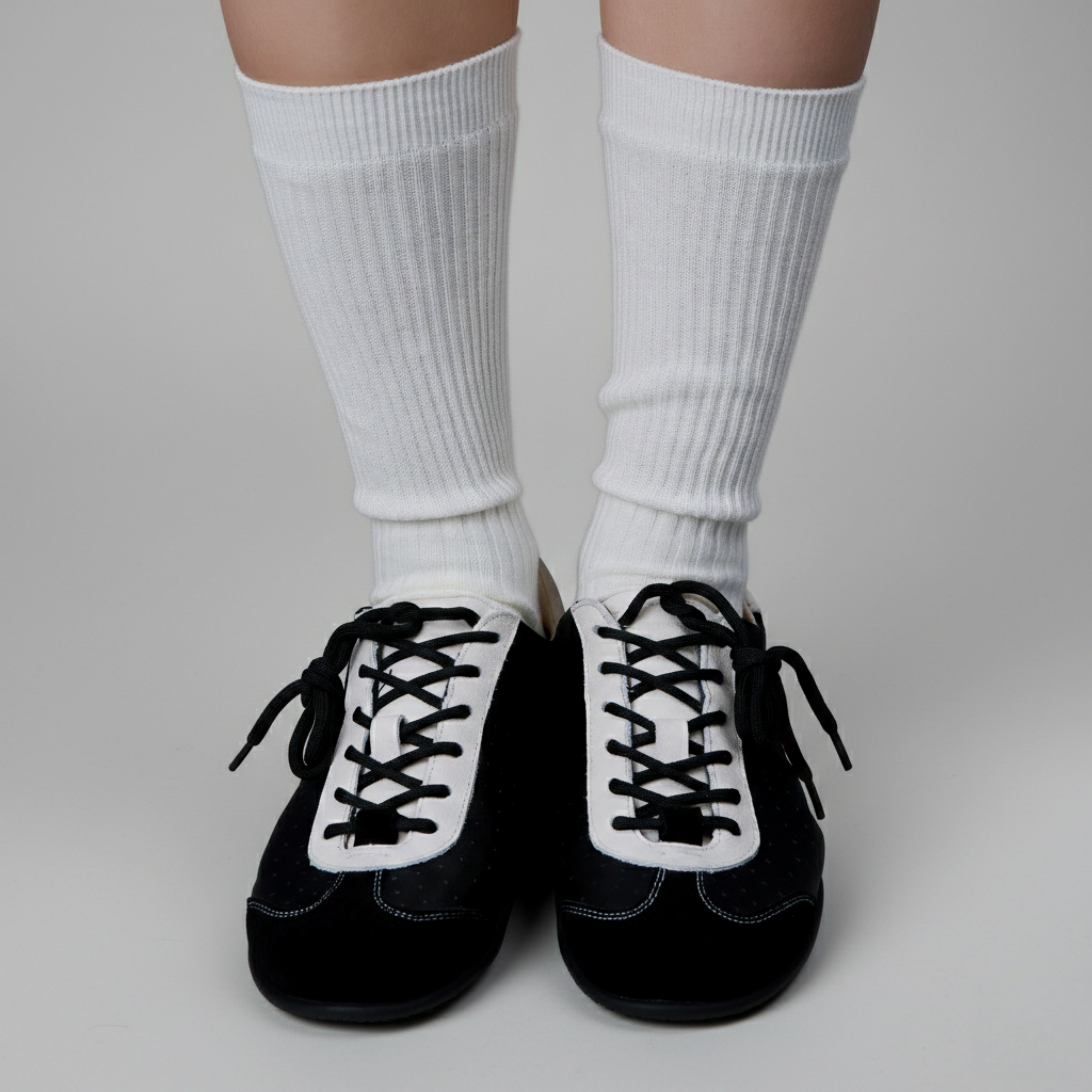 The Dual Stride Women‘s Classic Leather Sneakers