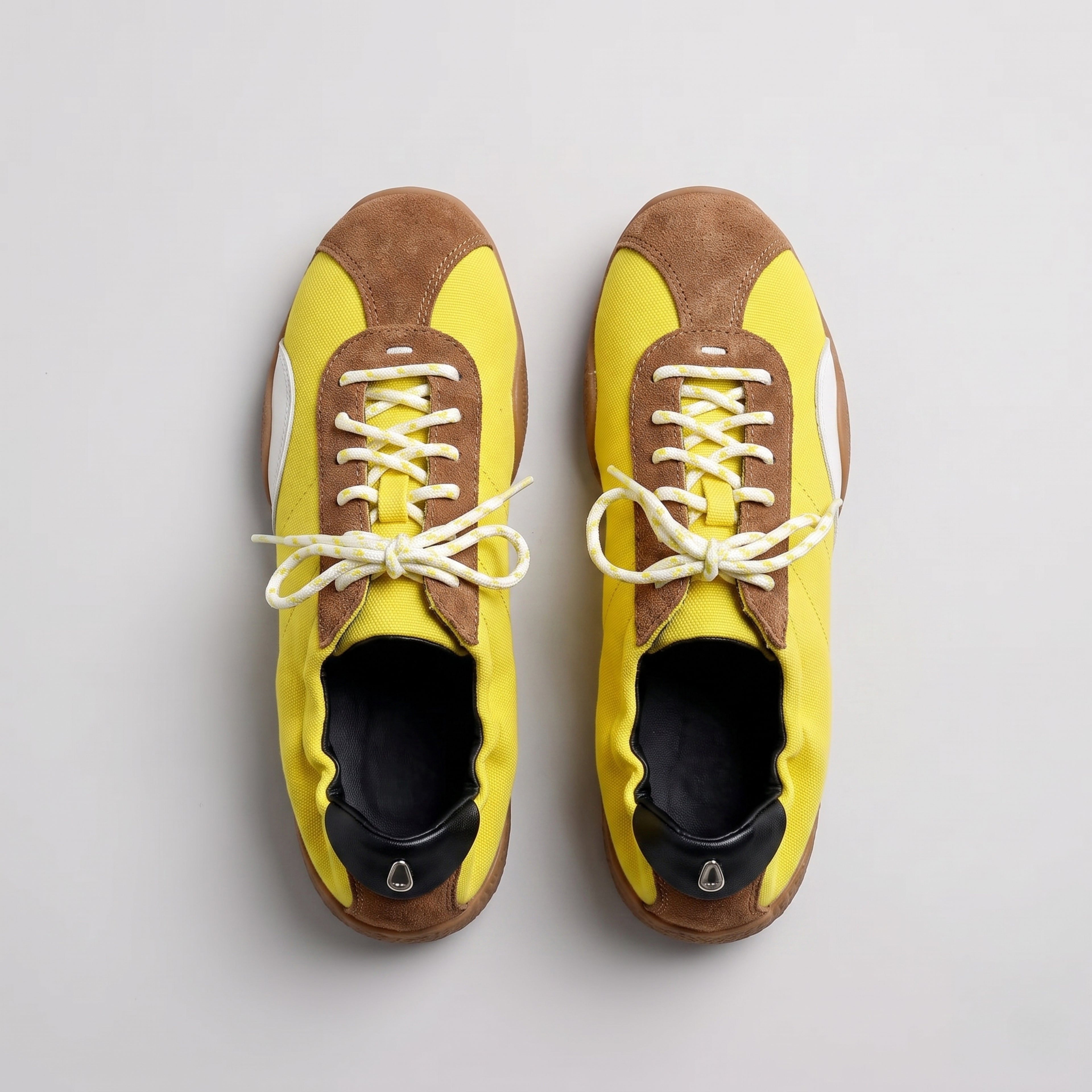 The Dual Stride Yellow Casual Retro Low-Top Sneakers