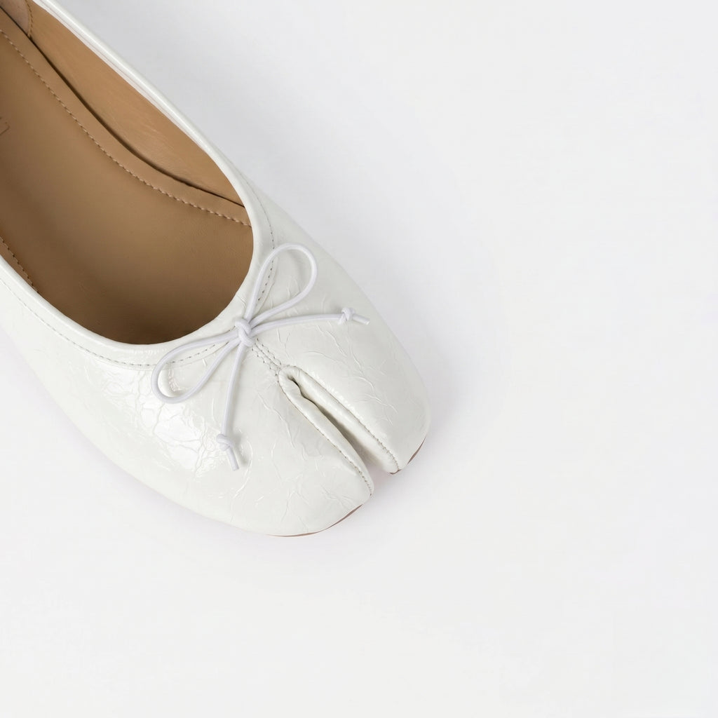 The Dual Stride Minimalist  White Split-Toe Ballet Flats