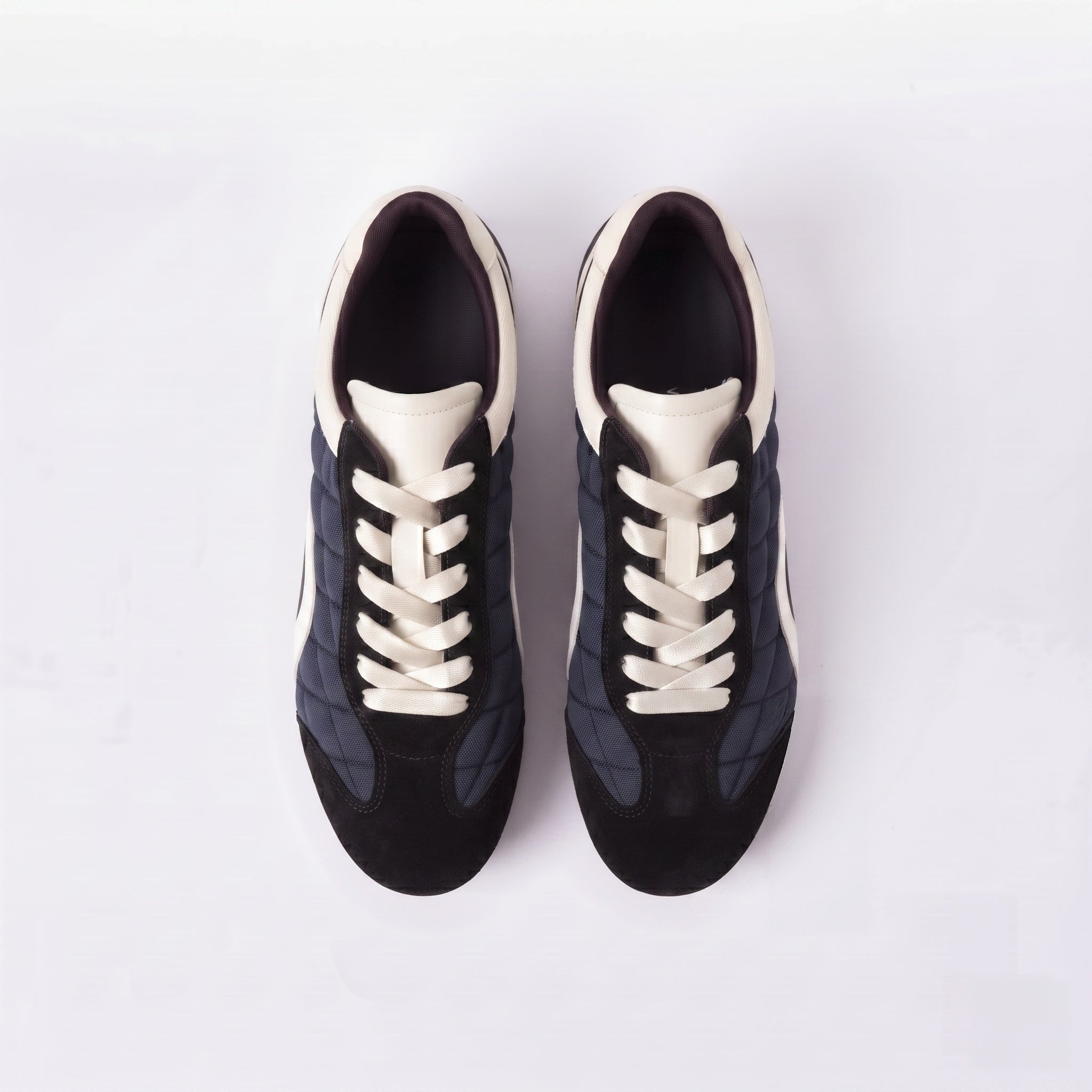 The Dual Stride Black Vintage Diamond pattern Casual Shoes