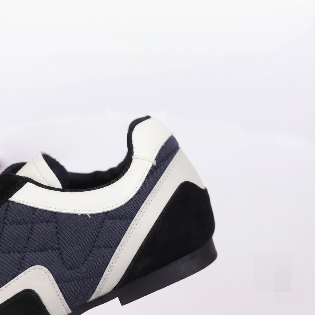 The Dual Stride Black Vintage Diamond pattern Casual Shoes