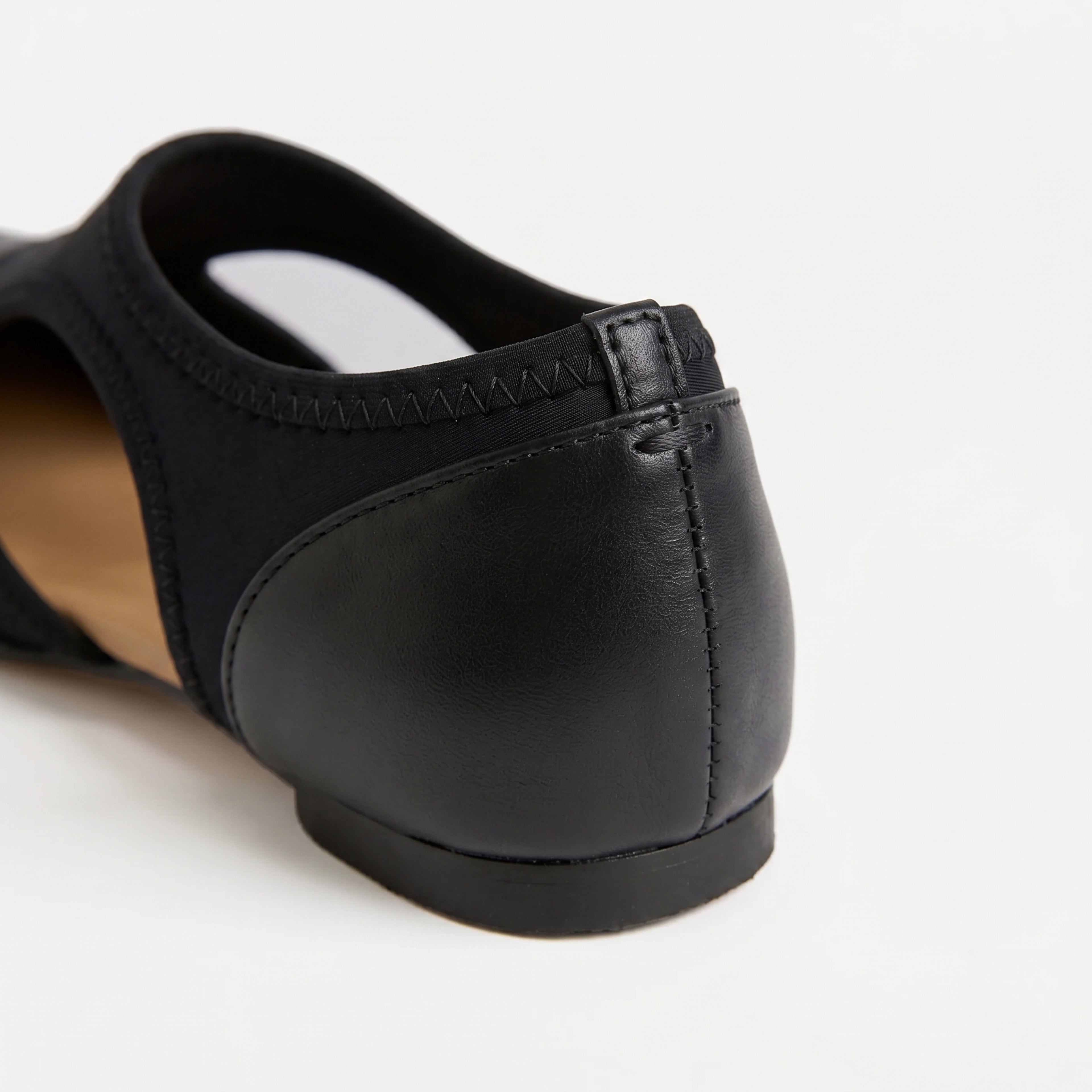The Dual Stride Black Modern Minimalist Tabi-Style Flats