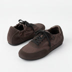 The Dual Stride Women‘s Chocolate Light Flat Sneakers