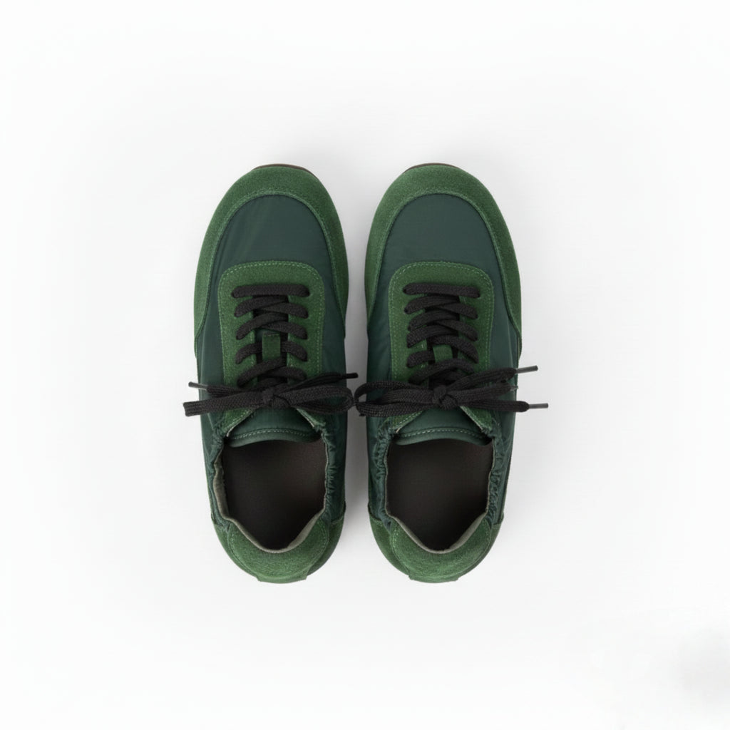 The Dual Stride Women‘s Dark Green Light Flat Sneakers