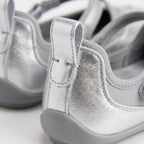 Bailarina plana Tabi Mary-Jane plateada Dual Stride