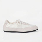 The Dual Stride Women‘s Light White Sneakers