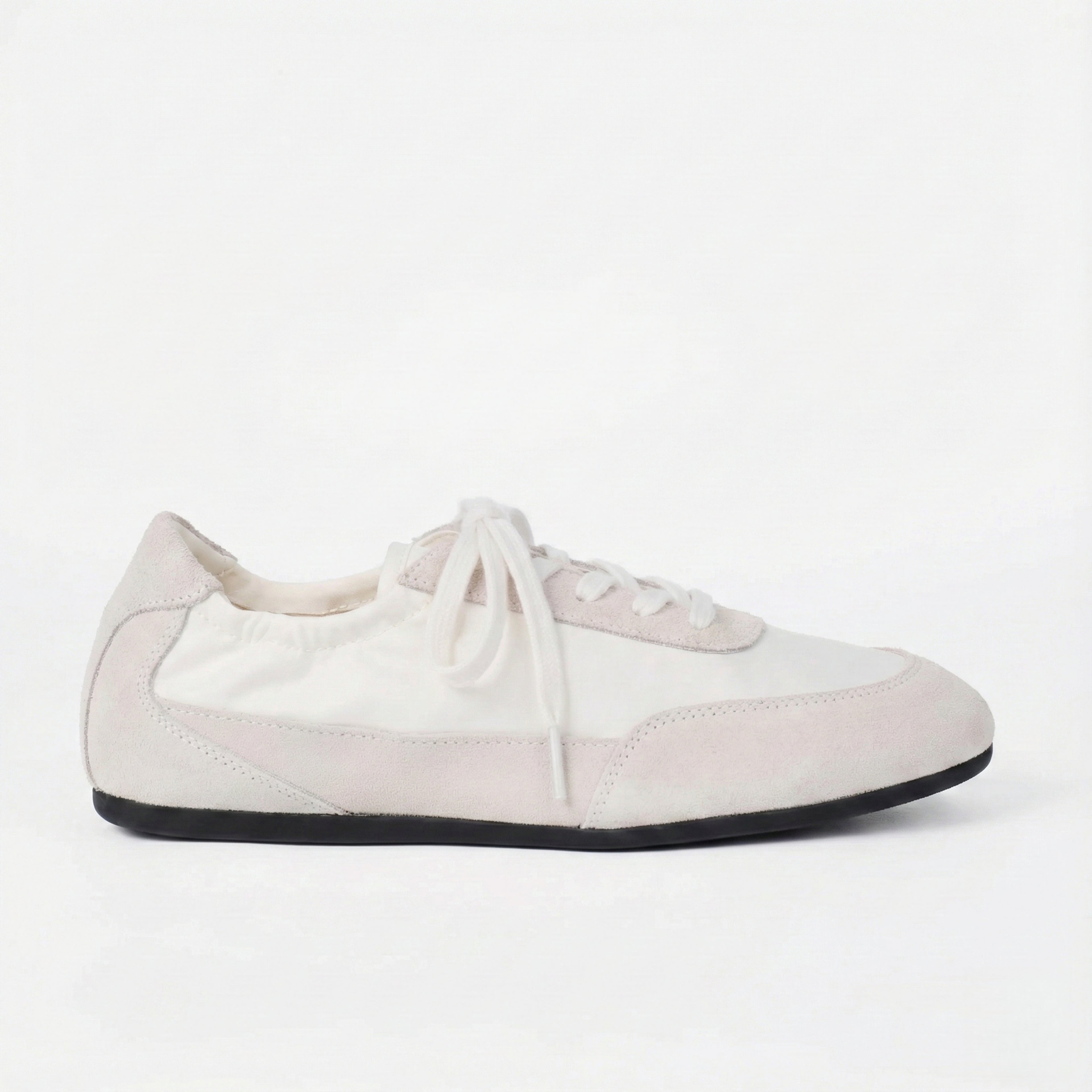 The Dual Stride Women‘s Light White Sneakers