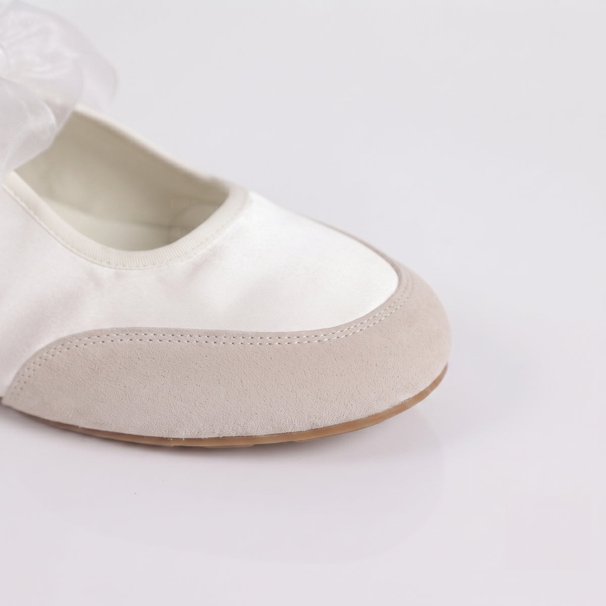 The Dual Stride Women's White Lace-up Mary Jane Flats