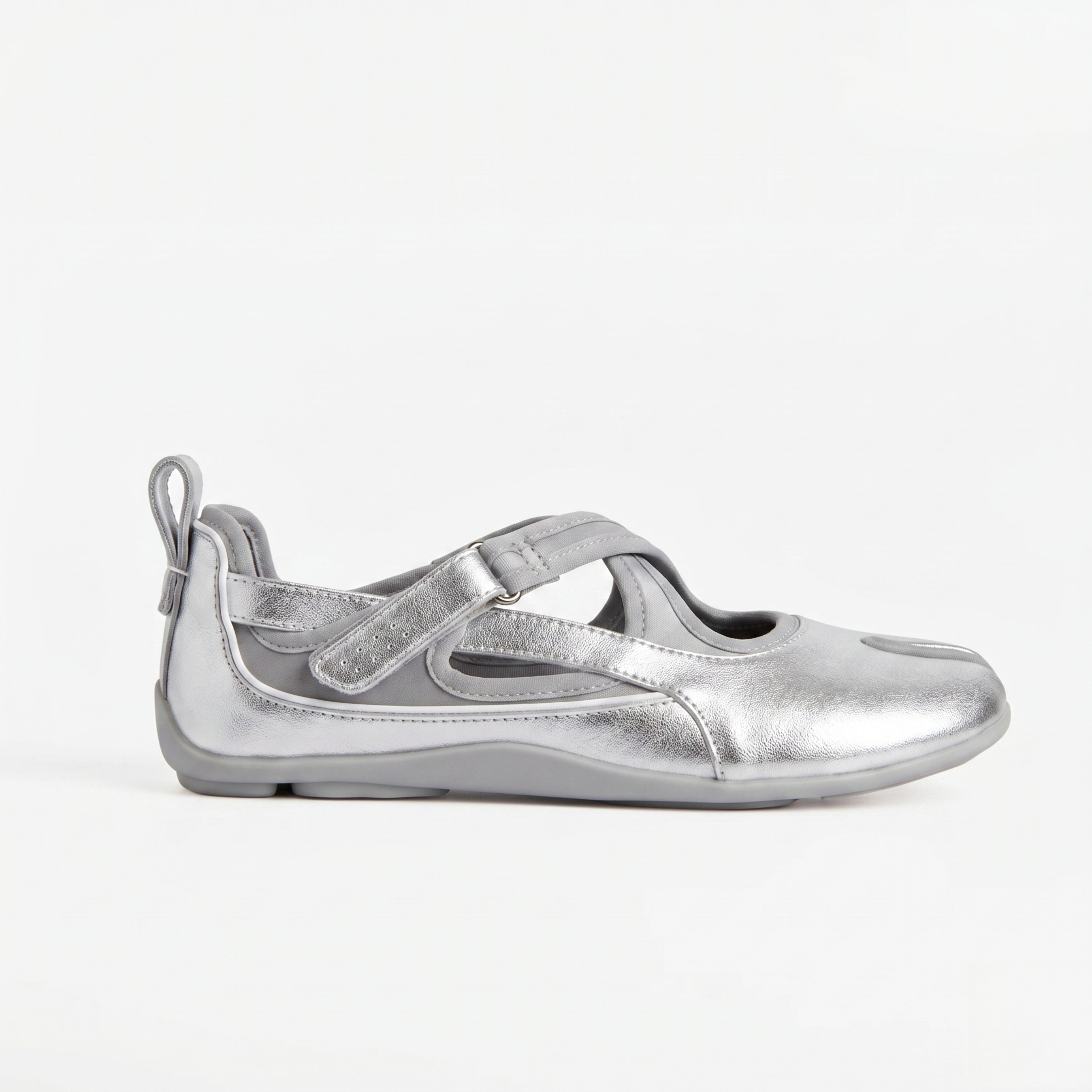 The Dual Stride Silver Tabi Mary-Jane Flat