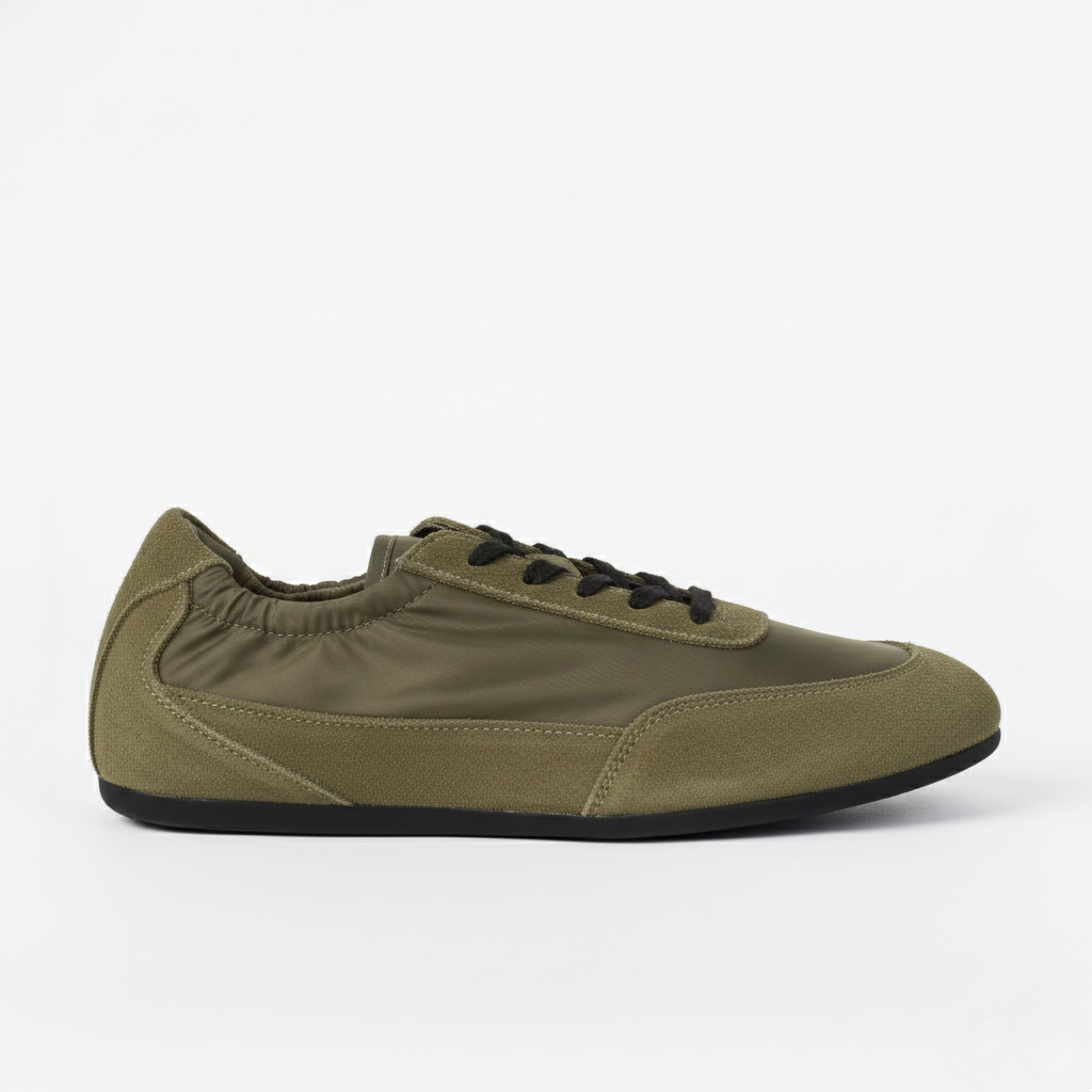 The Dual Stride Women‘s Dark Green Light Flat Sneakers