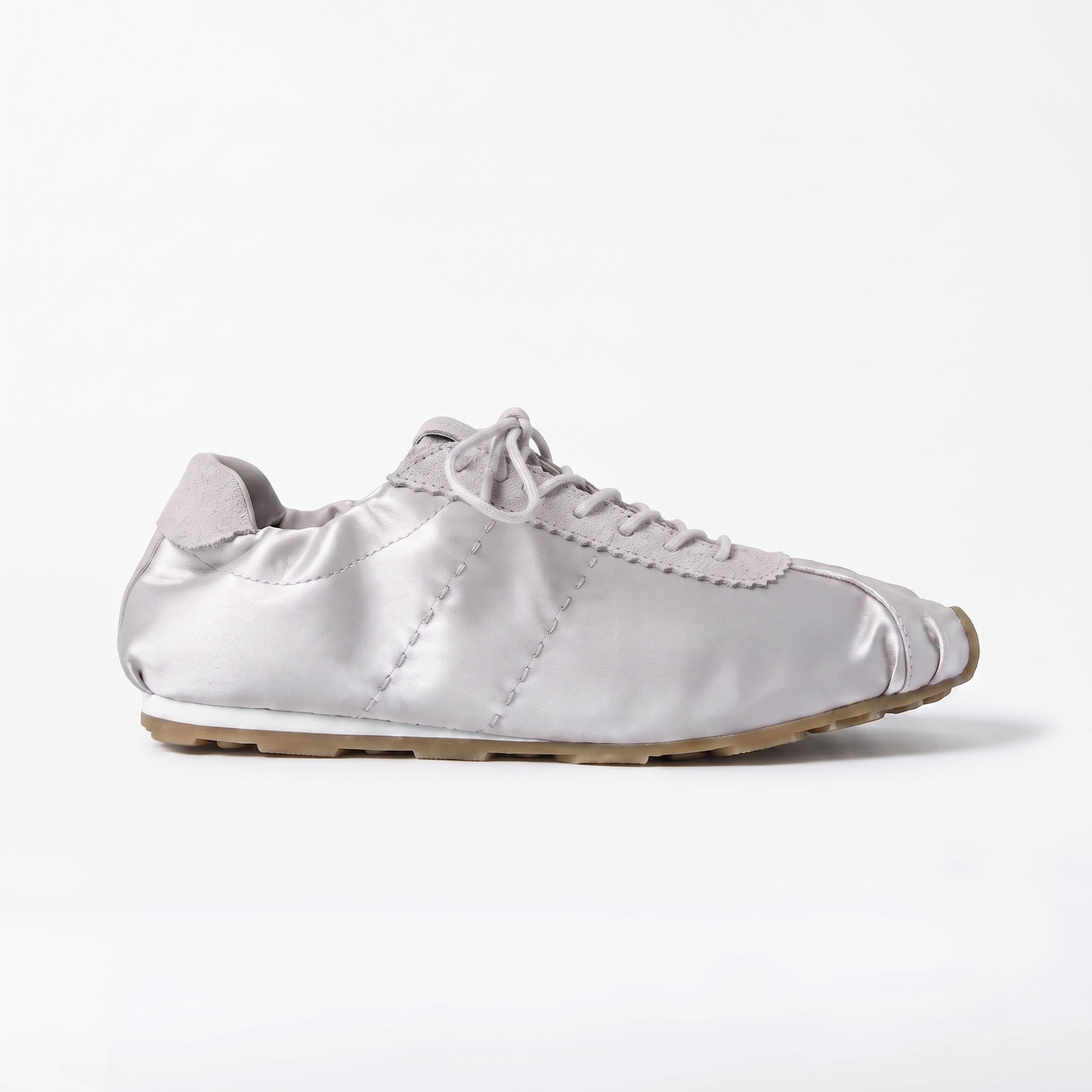 The Dual Stride Women‘s Gray Satin Ballet Trainers