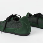 The Dual Stride Women‘s Dark Green Light Flat Sneakers