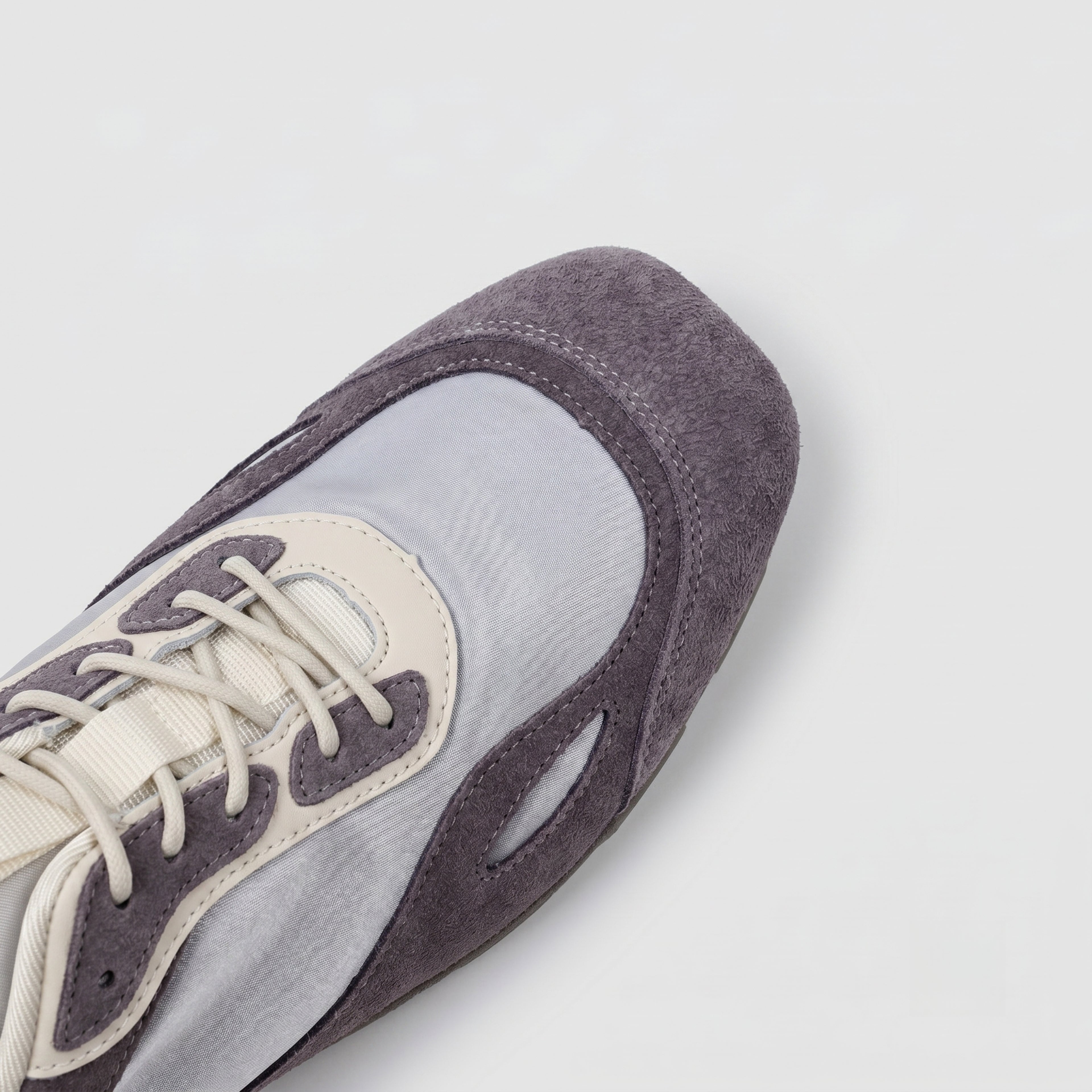 The Dual Stride Grey Square-Toe Minimalist Retro Trainer