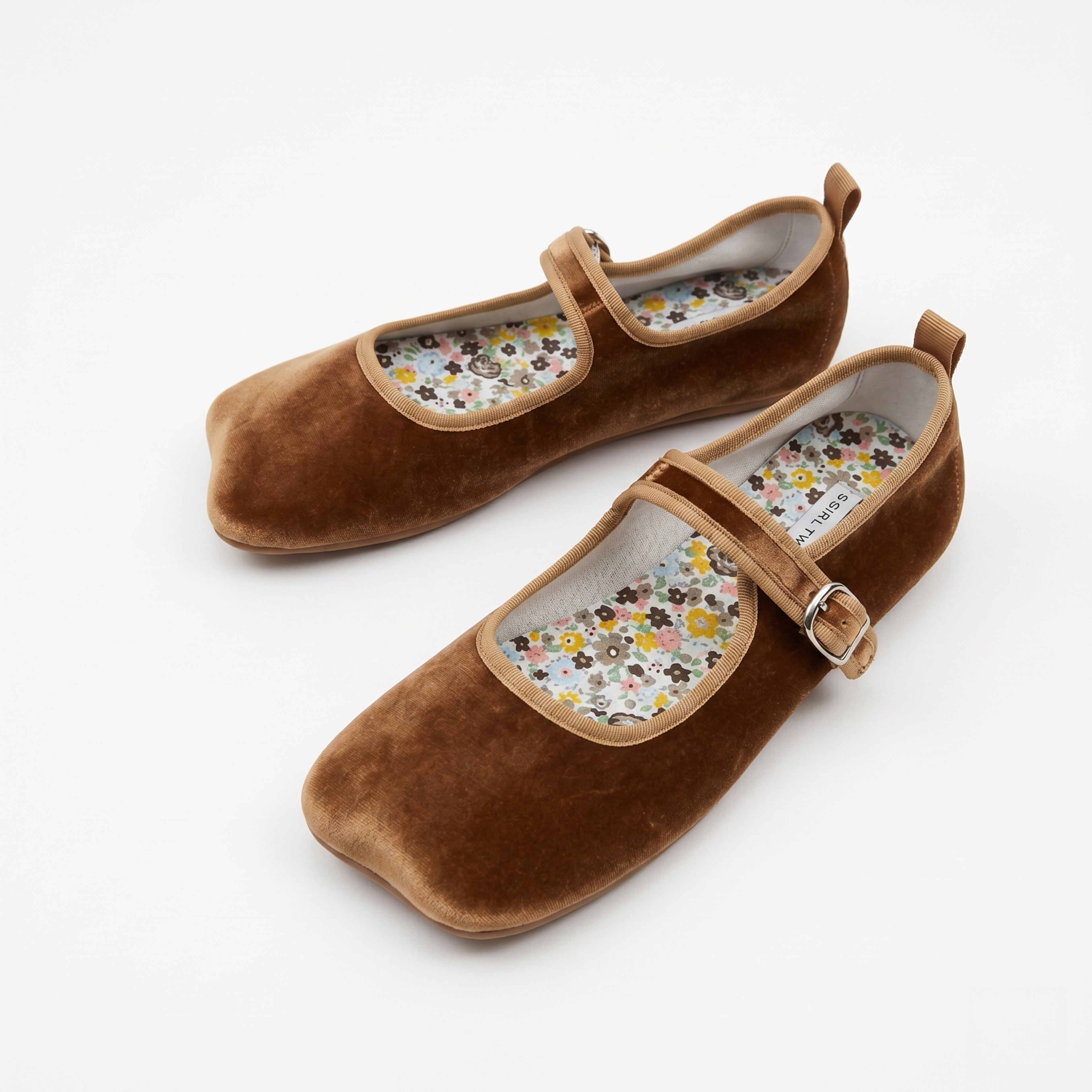The Dual Stride Brown Square-Toe Mary Jane Ballet Flats