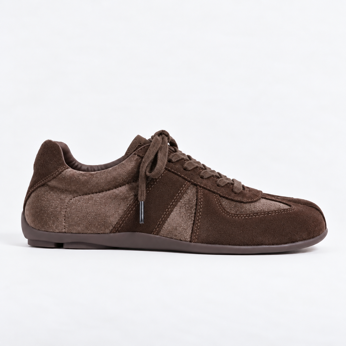 The Dual Stride Split-Toe Velvet & Suede Retro Casual Sneakers
