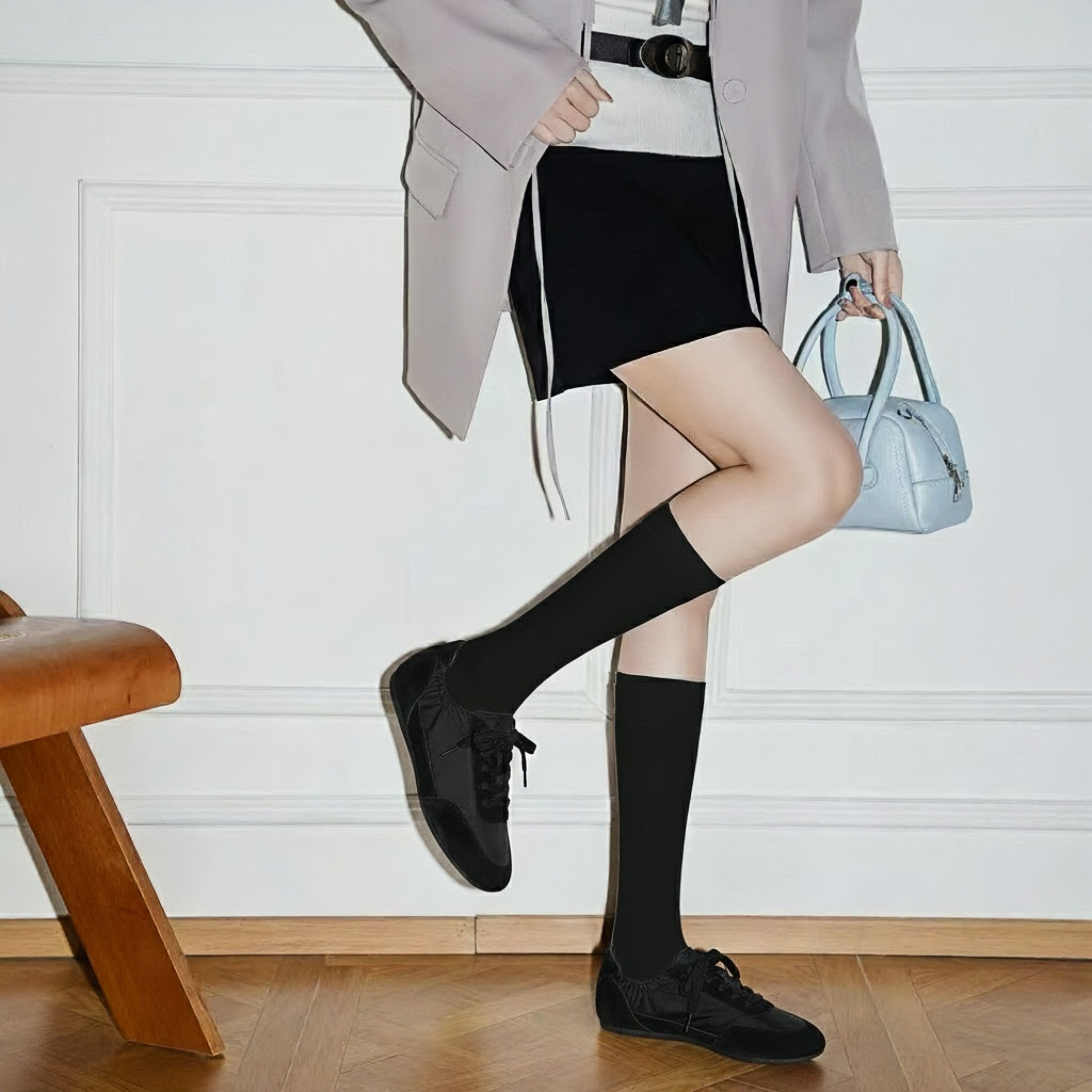 The Dual Stride Women‘s Black Light Flat Sneakers