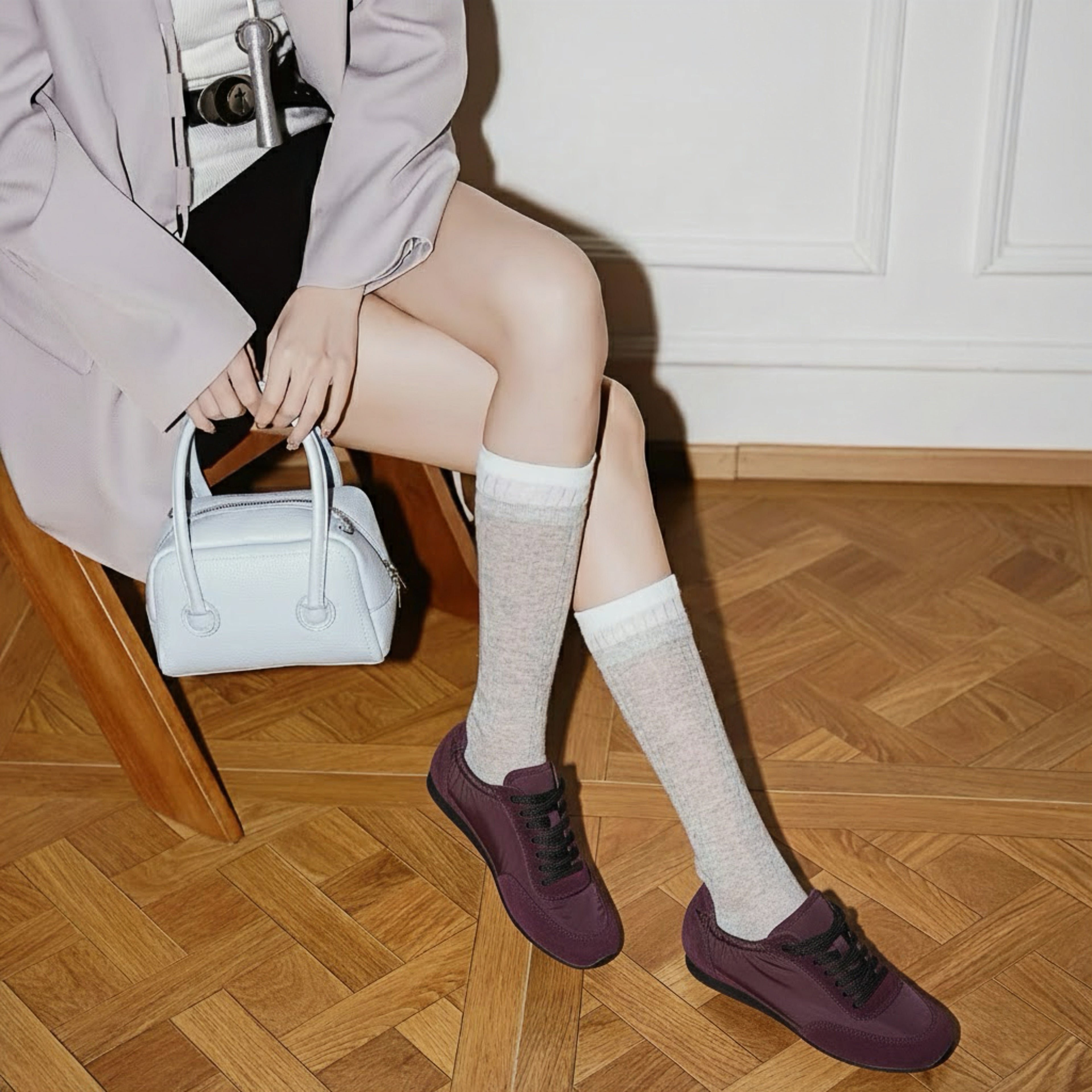 The Dual Stride Women‘s Red Light Flat Sneakers